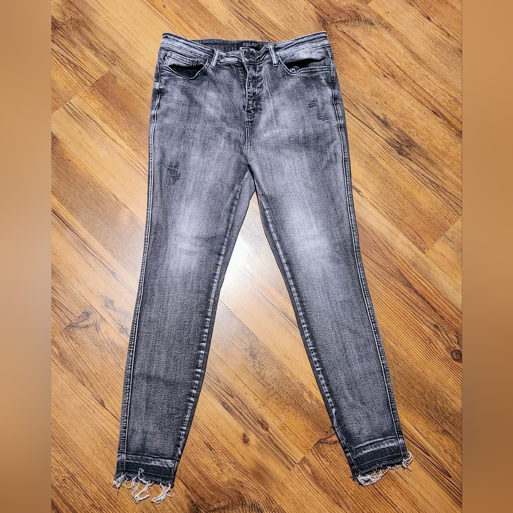 Judy Blue, Grey, Skinnys, Non Distressed